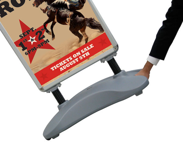Outdoor Flex Sign with Ballast Base Kit
