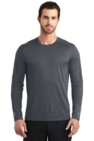 OGIO® ENDURANCE Long Sleeve Pulse Crew
