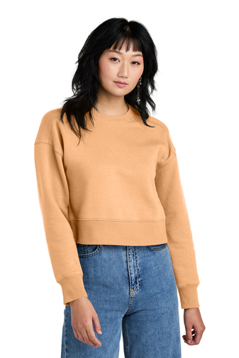 District ® Women’s Perfect Weight ® Fleece Cropped Crew