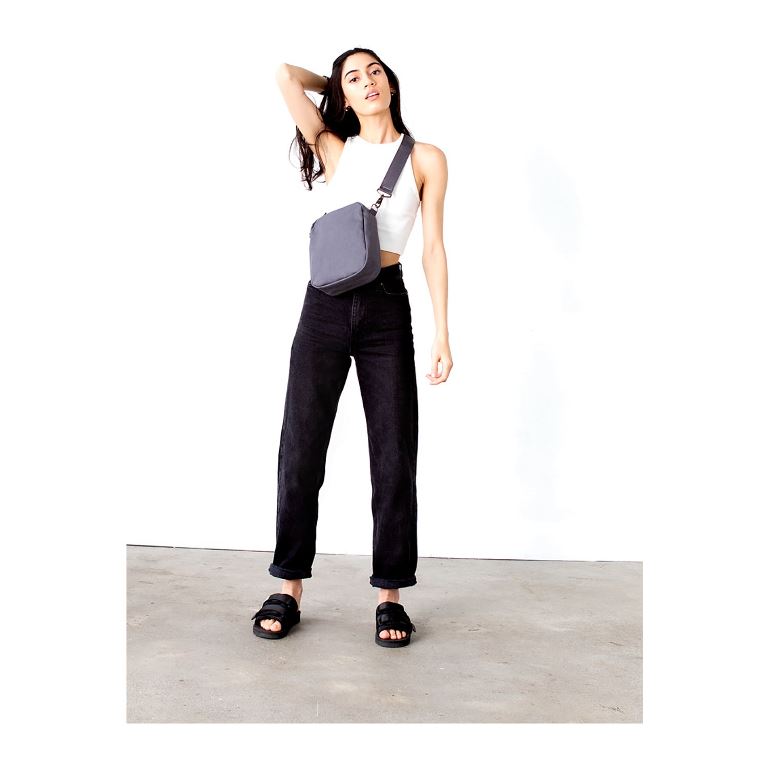 Moop® Wayfinder Crossbody Tote