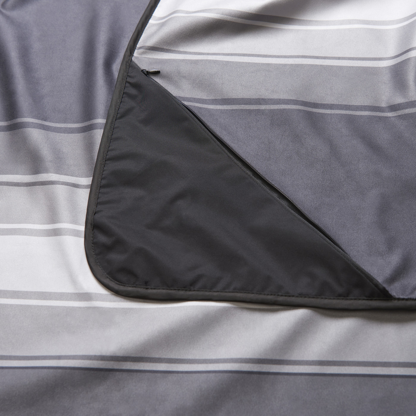 Slowtide® Quick Dry Park Blanket